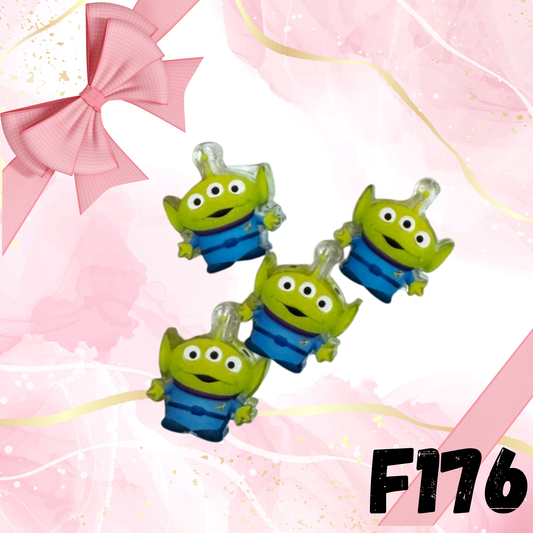 F176 Claw Loving Alien Toy Acrylic Focal Bead