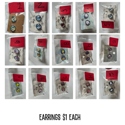 TEAM POST EARRINGS