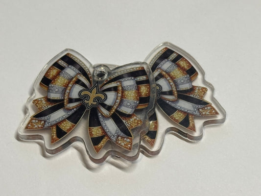 Saints Bow 4cm Double Sided Acrylics With Hole Set of 2